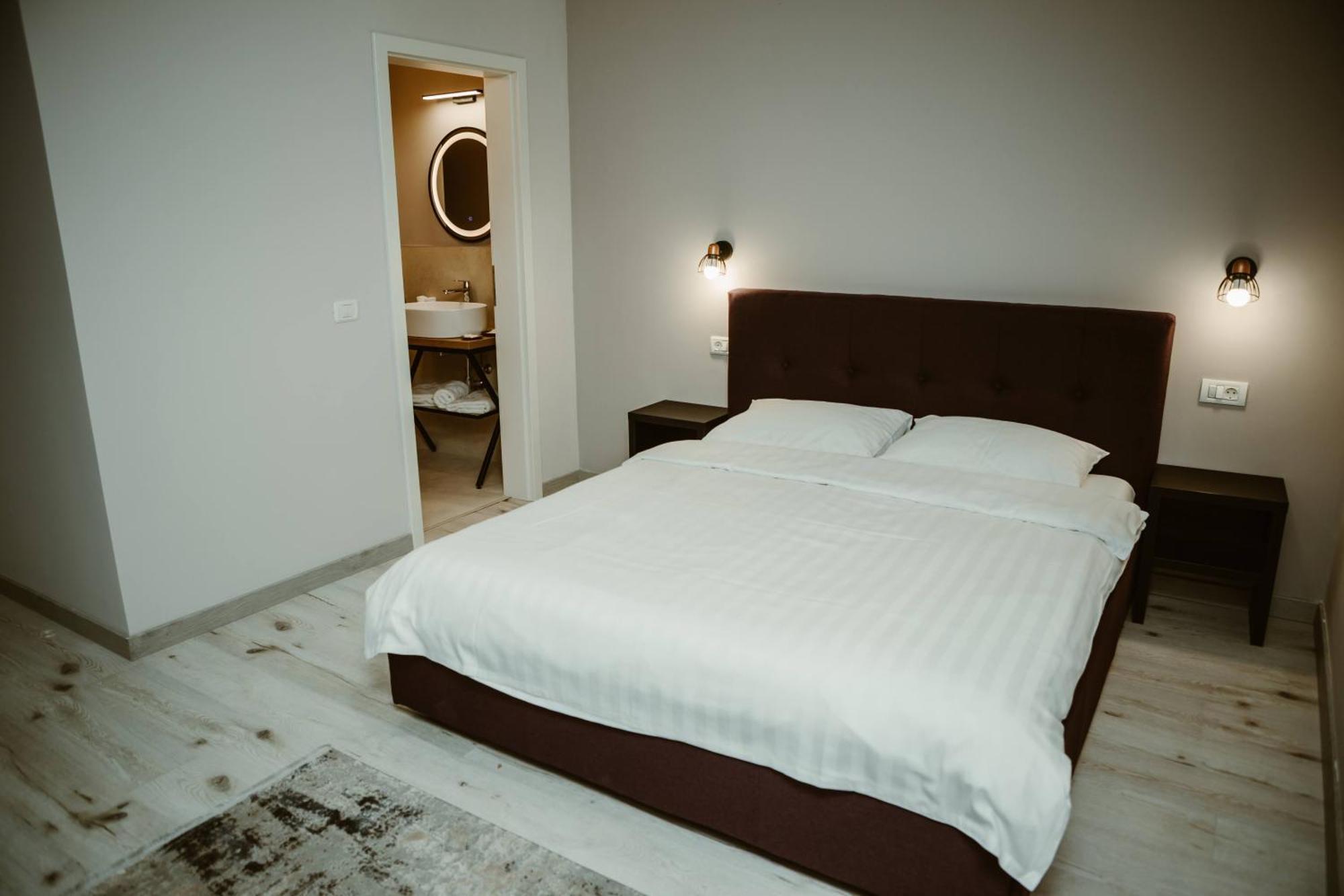 Arini White House Apartment ซีบิว ภายนอก รูปภาพ