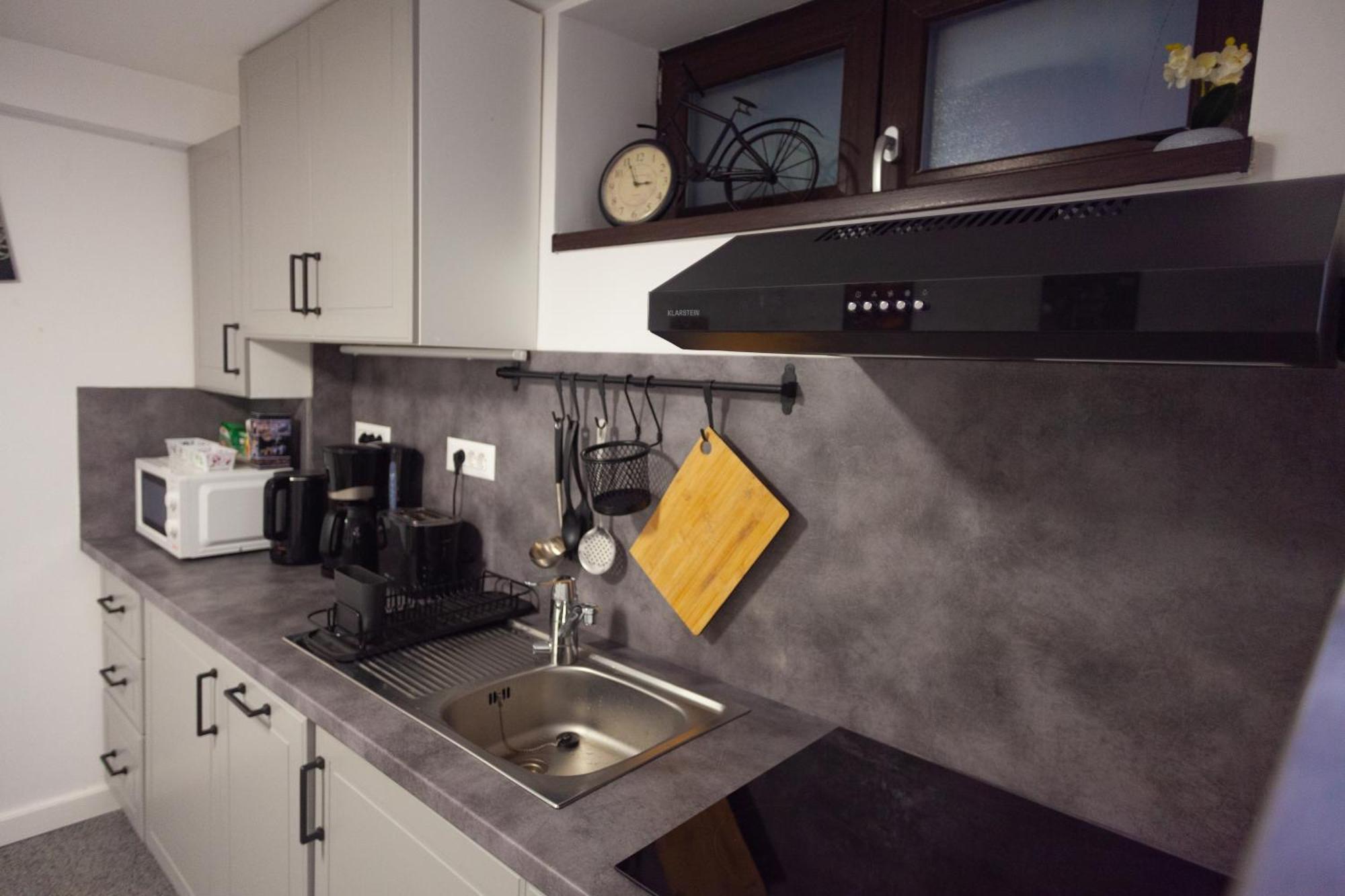 Arini White House Apartment ซีบิว ภายนอก รูปภาพ